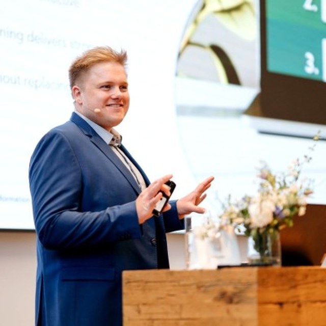 Jannick Stachowiak, founder and managing director of AIMI